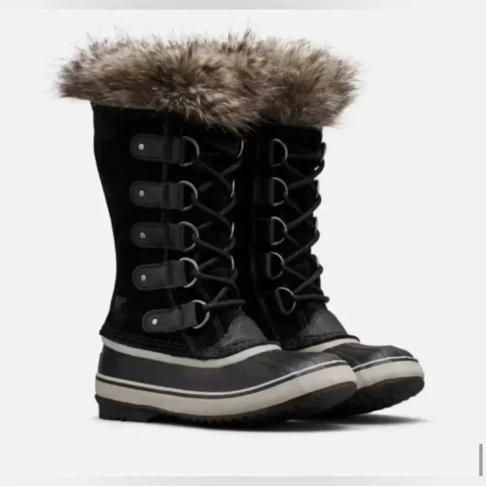 SOREL Joan of Arctic Boots in Black/Quarry